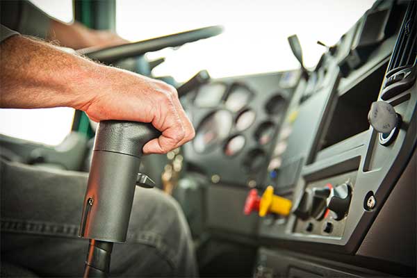 Understanding The Dashboard In A Heavy-duty Truck - FleetNet